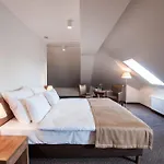 Gem Hotel