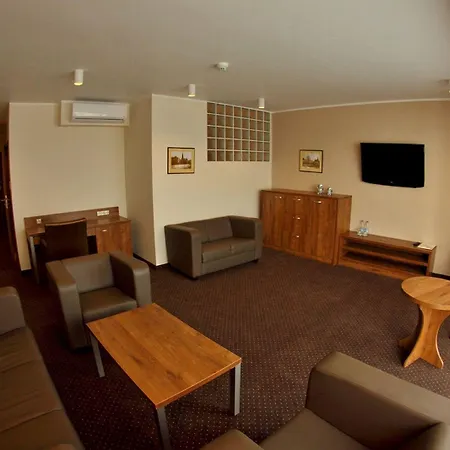 Gem Hotel 3*